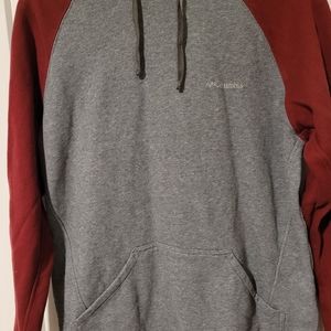 Columbia Large Sweatshirt